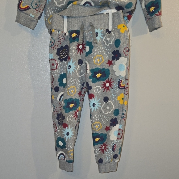 Falls Creek Gray and Blue Flowers And Rainbows Set Sizes 24 & 18 Months LOT K - Picture 4 of 5